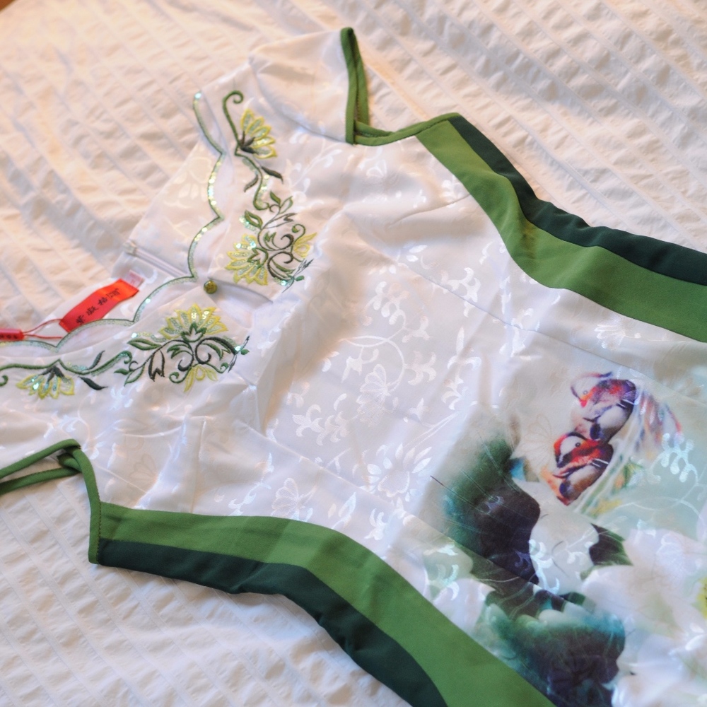 Traditional Chinese Qipao 旗袍